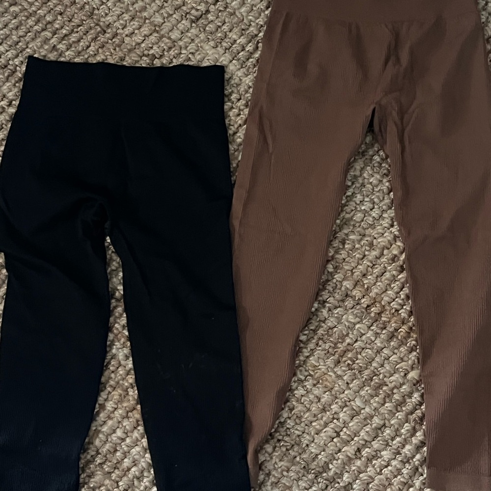 Set of 2 women’s seamless leggings